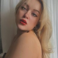 Анна Харламова